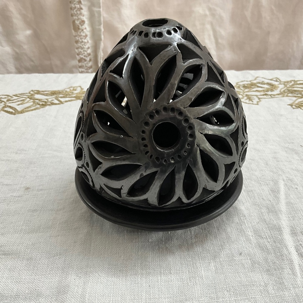 Elpidio Mateo Cruz Barro Negro Black Clay Candle Holder Oaxaca Mexico 5in